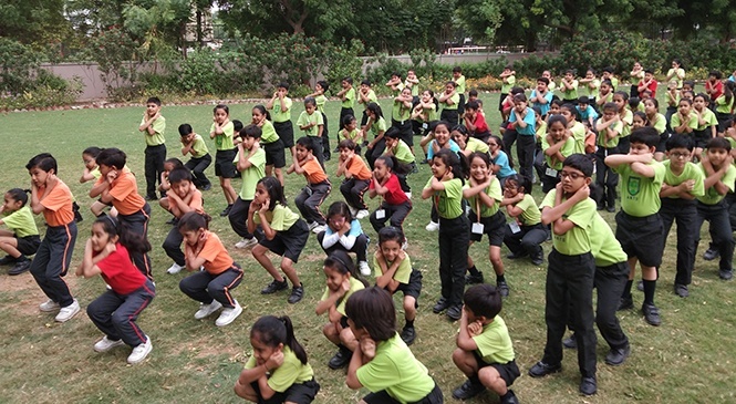 Super ANTS Do Super Brain Yoga