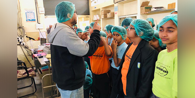 A field trip to The Waghbakri Tea factory